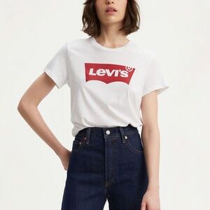 CLASSIC Levi's Cotton T-shirt | Size M